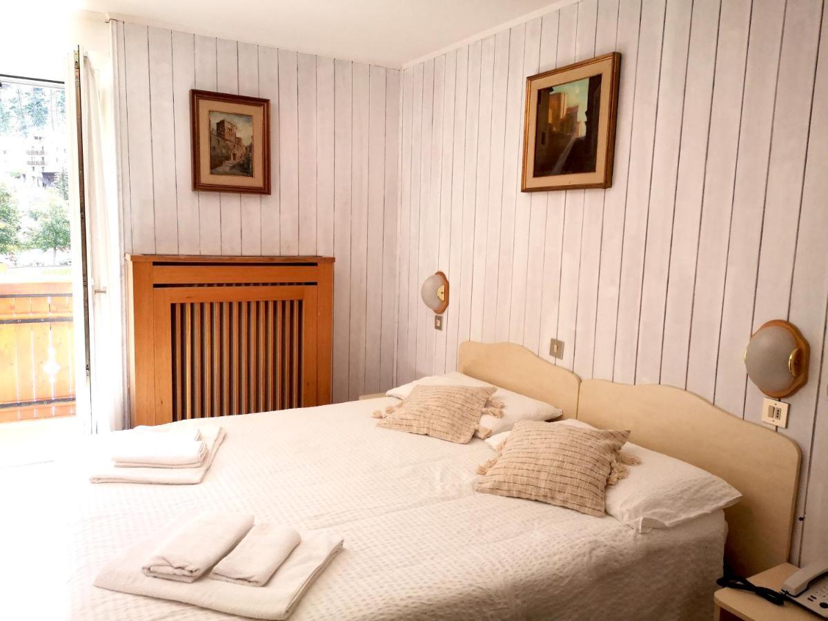Hotel Villa Milano Пейо Фонти Экстерьер фото